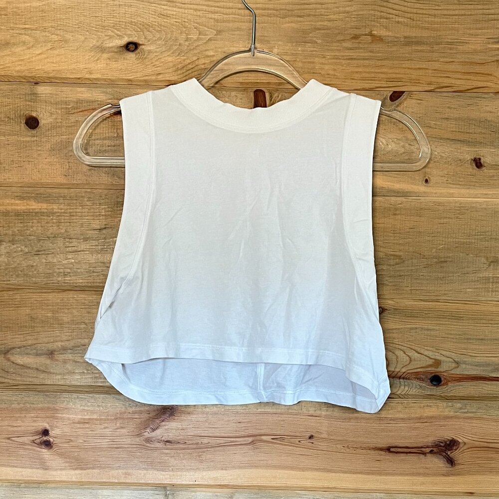 lululemon cropped tank top
